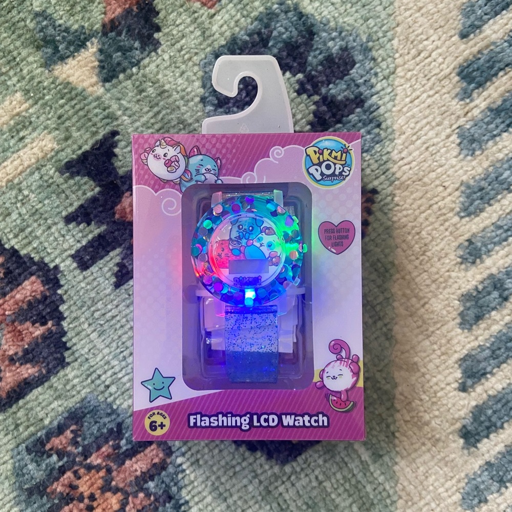 Pikmi Pop flashing light watch lcd light glitter strap brand new in box! 6+
